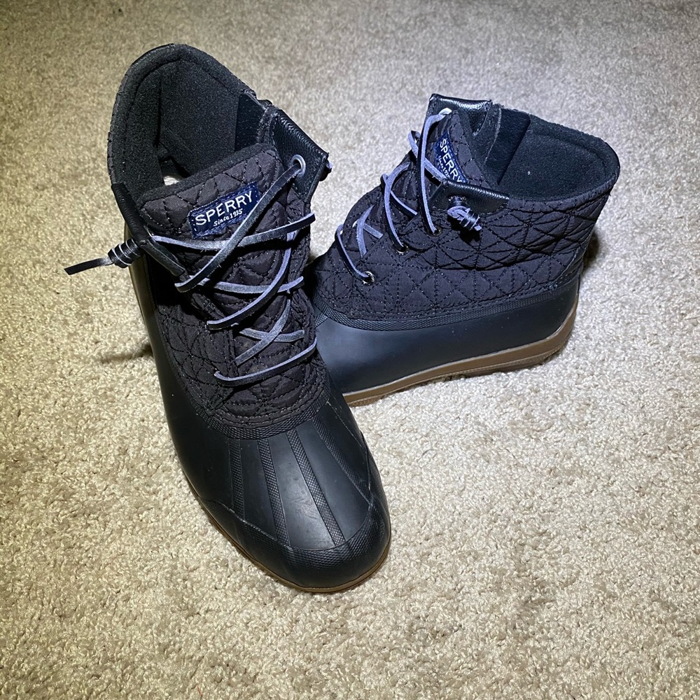 Duck boots